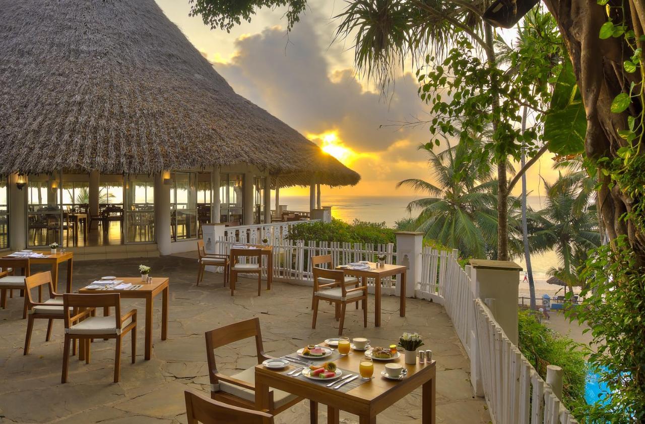 Diamonds Leisure Beach & Golf Resort Playa de Diani Exterior foto Sunset at the Beach Club
