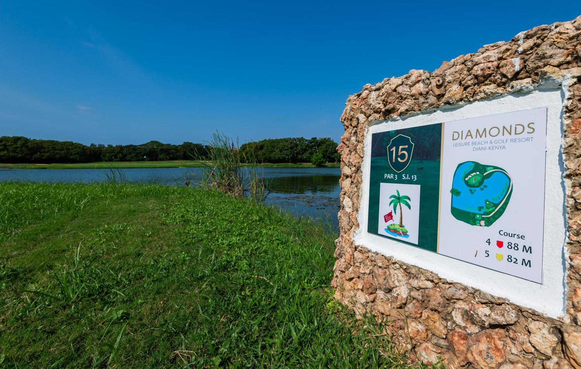 Diamonds Leisure Beach & Golf Resort Playa de Diani Exterior foto Golf course sign