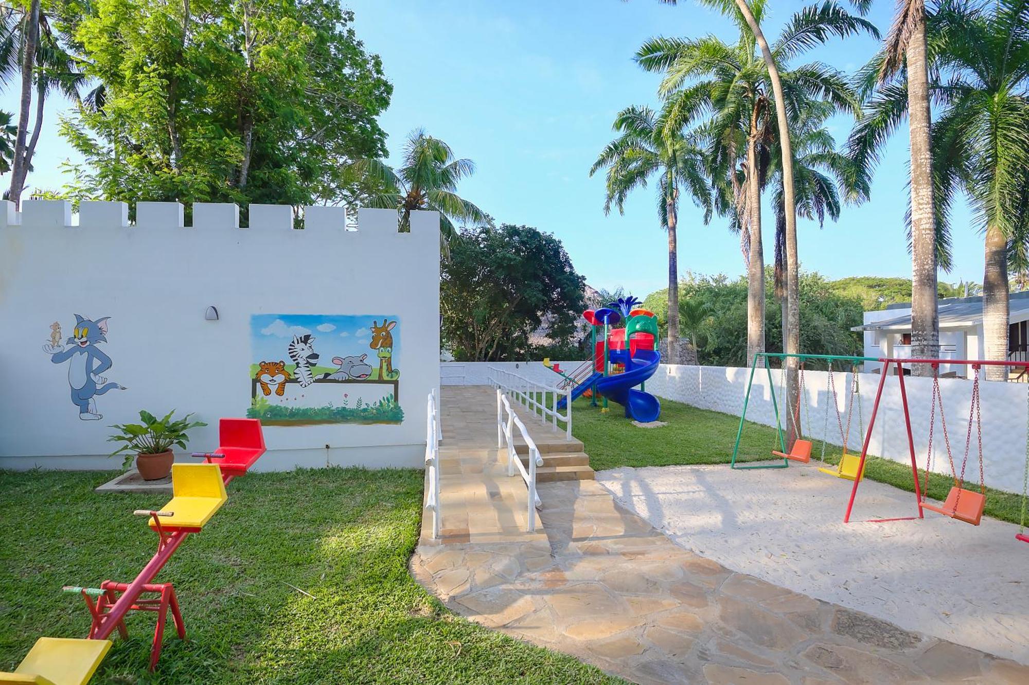 Diamonds Leisure Beach & Golf Resort Playa de Diani Exterior foto Playground